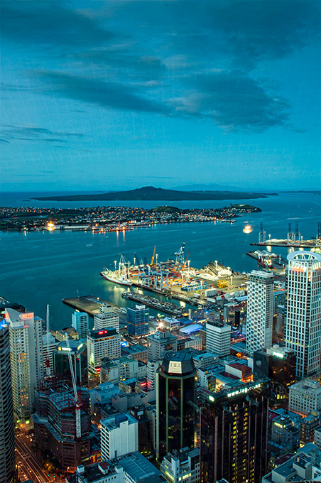 Widok na Auckland ze Sky Tower | fot. Rafał Żurmanowicz | WycieczkiNowaZelandia.pl